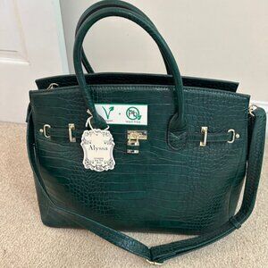 NWT Alyssa Vegan Shoulder Bag